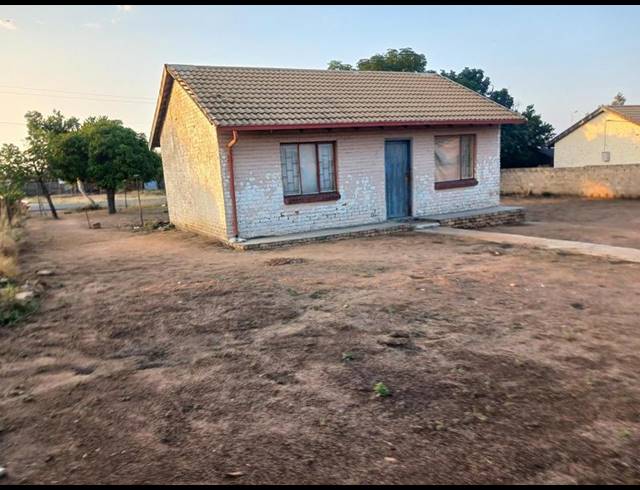 2 BEDROOM HOUSE FOR SALE IN SOSHANGUVE GG
